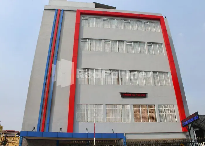 Brahma Hotel Mitra Reddoorz Jakarta